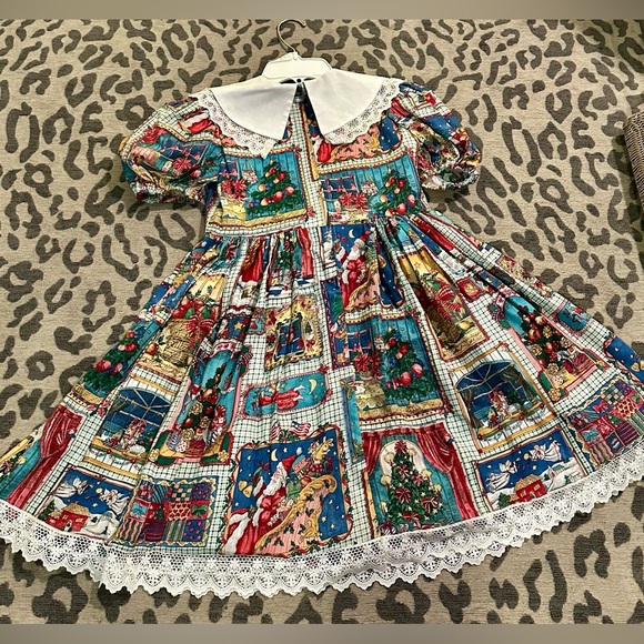 Handmade Girls Christmas Dress - Picture 5 of 8